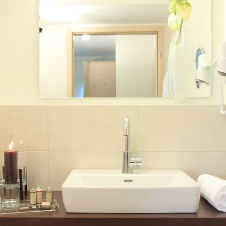 Klozbuecher - מלון 3*