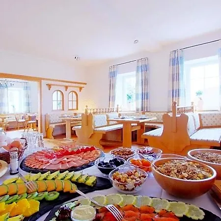 Klozbuecher - Hotell 3*