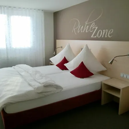 Klozbuecher - Hotell